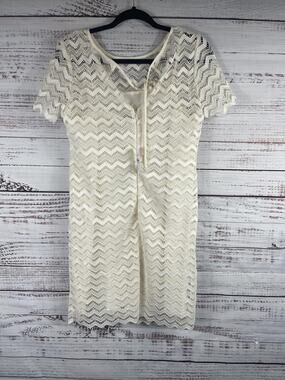 LOFT Dress Women's 6 Ivory Lace Chevron Shift Short Sleeve Lined Tie Neck Sheath